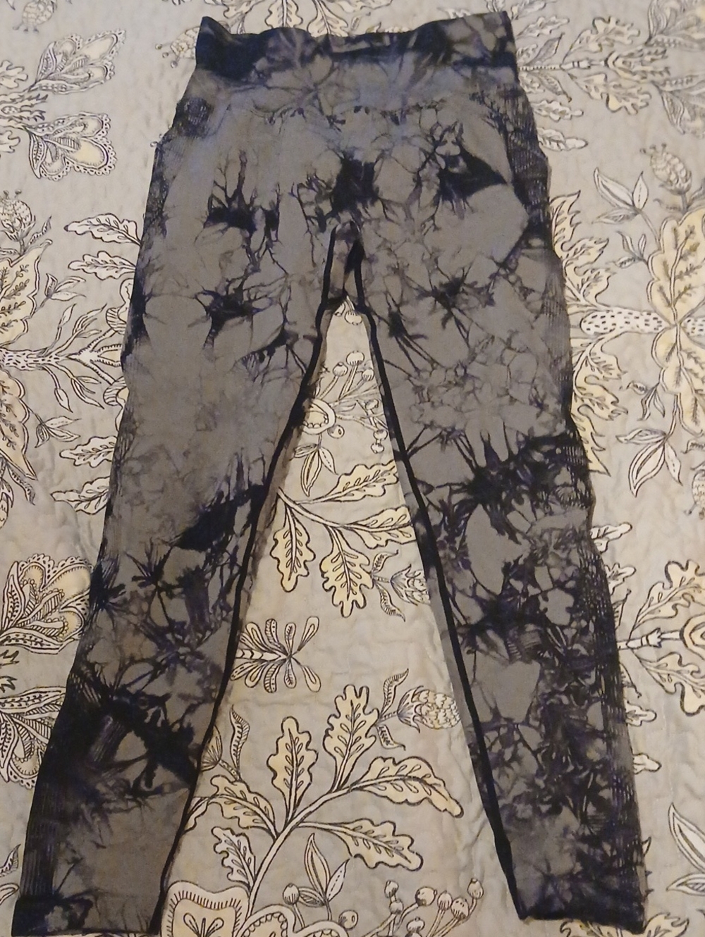 NWOT Scrunch Butt Figure Boosting Tie-Dye Marble Leggings in Charcoal and Black